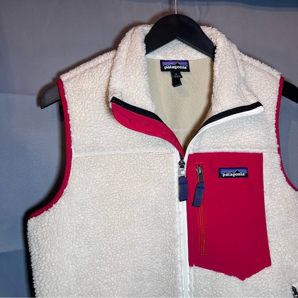 Women’s Patagonia Red and Off White Fleece Vest - Picture 5 of 13